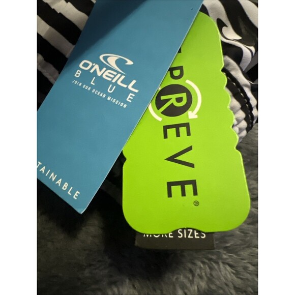 Medium Oneill Laney 2" Printed Stretch Boards Short, Black/White - Picture 4 of 8